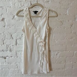 Elegant White Sleeveless Top